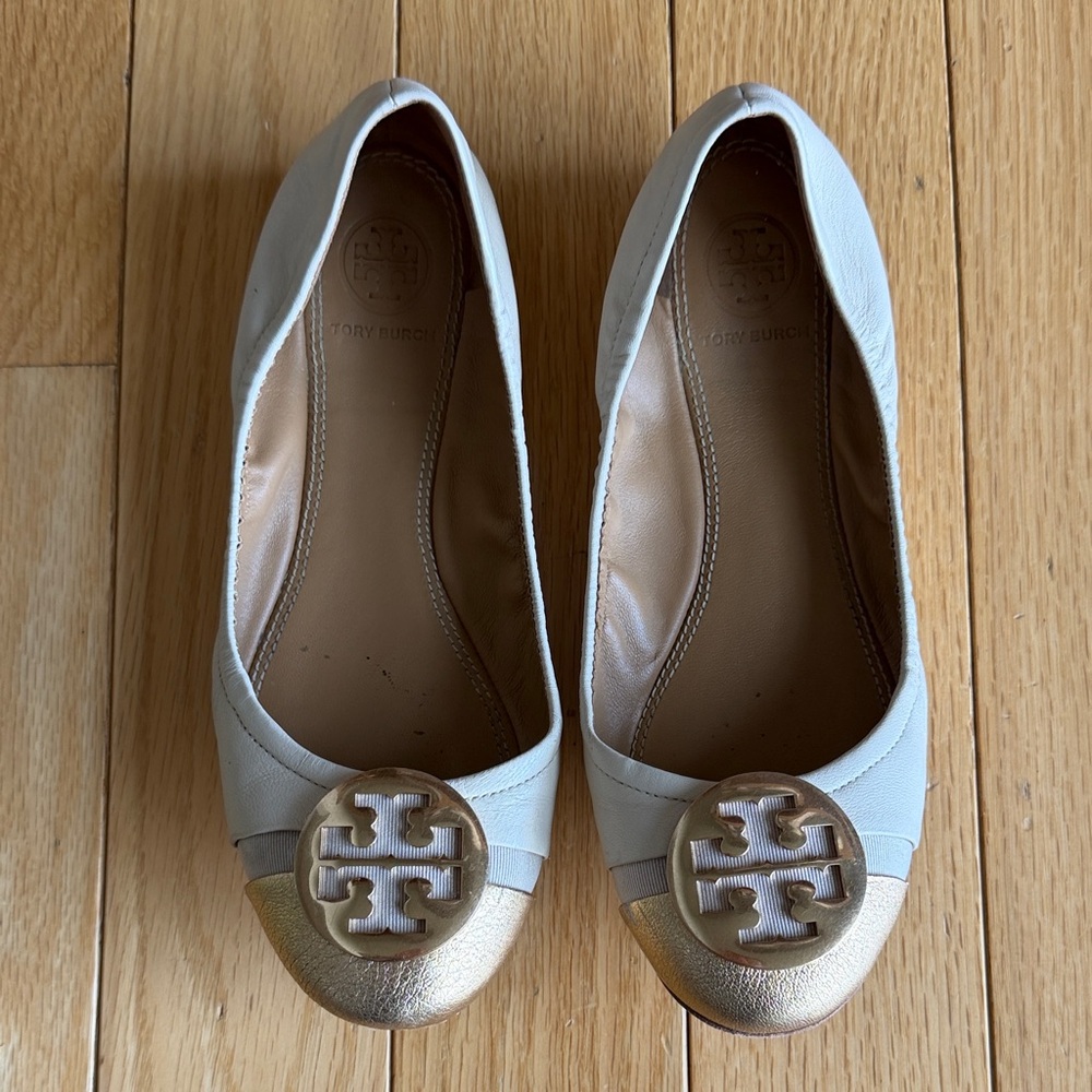 Tory Burch Women's White Flats with Gold Logo